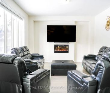 144 ROSANNE CIRCLE - Photo 1