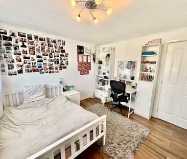 Christopher Close, Peterborough - Photo 5