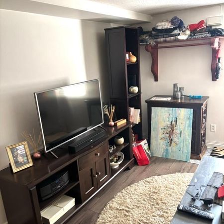 Laval Est 3 1/2 meublé/ chauffé - Photo 3