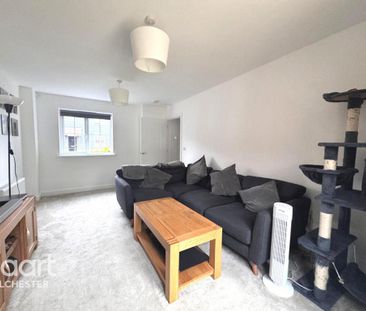 4 bedroom detached house to rent - Photo 1