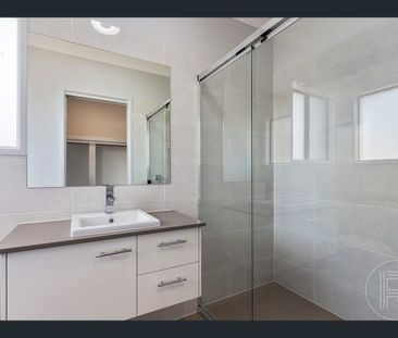 Modern Family Home in Brightwater - Photo 6