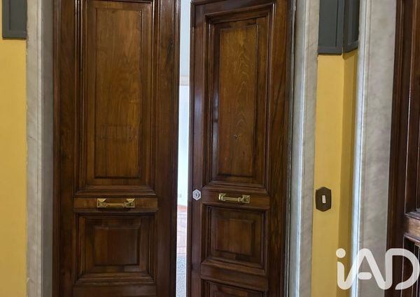 Piazza dello zerbino, Genova, Liguria 16122