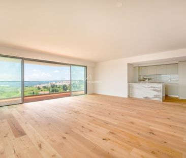 Oeiras, Lisbon 2795-250 - Photo 3