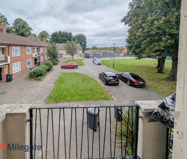 1 bedroom flat to rent - Photo 2