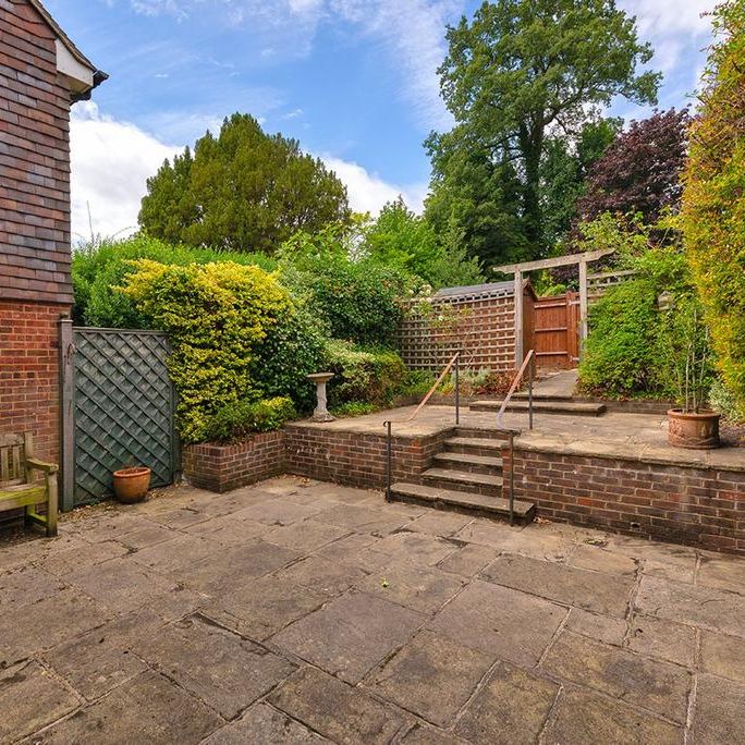 3 bedroom terraced house to rent - Photo 1