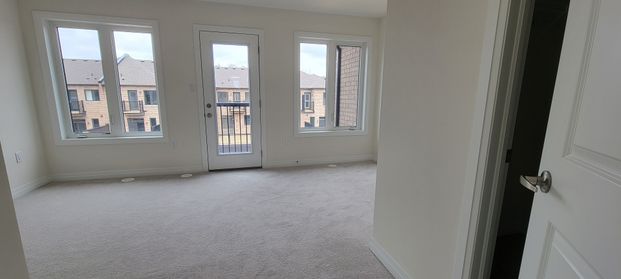 For Lease - 31 Cherry Hill, Barrie, Ontario - Photo 1