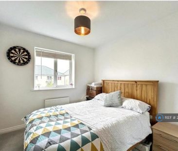3 bedroom semi-detached house to rent - Photo 4