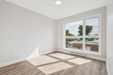 9510 Rue Notre-Dame E., app.305, H1L 3P3, Montréal - Photo 3