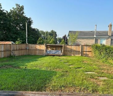 For Lease - 32 Norton Crescent, Halton Hills, Ontario - Photo 4