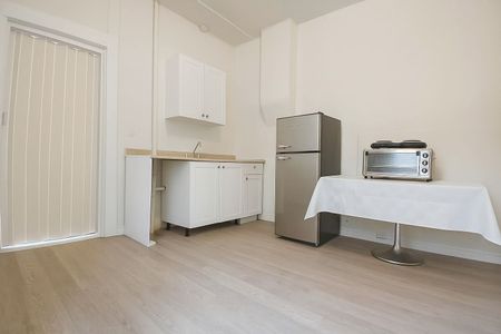 For Lease - 207 Gamble Avenue Unit# Bachelor, Toronto, Ontario - Photo 4