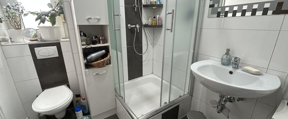 Helle und gemütliche Wohnung mit EBK in top Lage - Photo 1