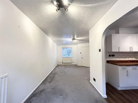 3 Bedroom House - Semi-Detached To Let - Photo 4