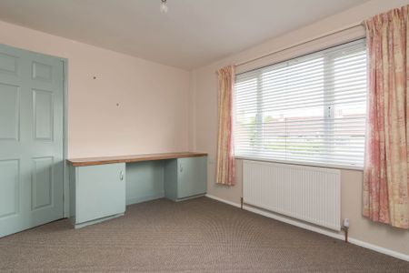 5 Rathmore Park, BELFAST, BT10 0FW - Photo 2