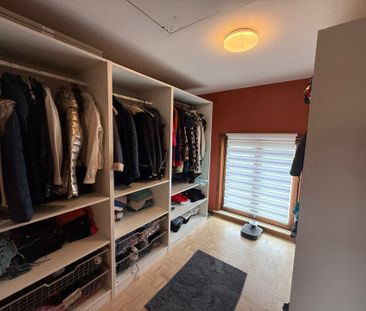 BURST - Ruime woning met garage. - Photo 6