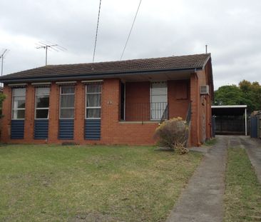 8 Hakea Court, Churchill, Vic 3842 - Photo 3