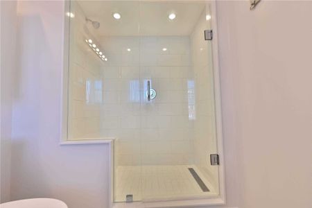 For Lease - 85 Gatwick Drive, Oakville, Ontario - Photo 4