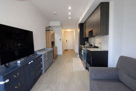 For Lease - 3900 Confederation Parkway Unit# 913, Mississauga, Ontario - Photo 2