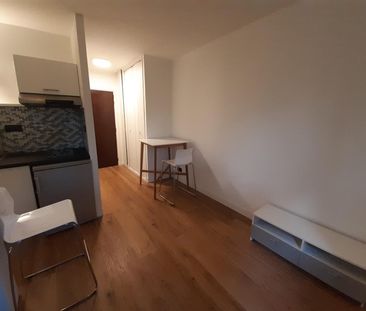 Location Appartement 23m² TOULOUSE 31400 - Photo 2