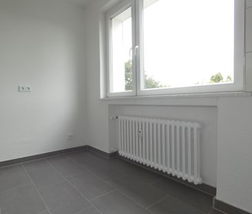 *großzügige und modernisierte 2-Zimmer-Wohnung mit Balkon* - Photo 4