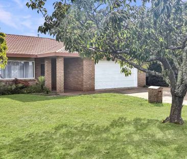 KNIGHTSBRIDGE - 3 BEDROOMS - Photo 4