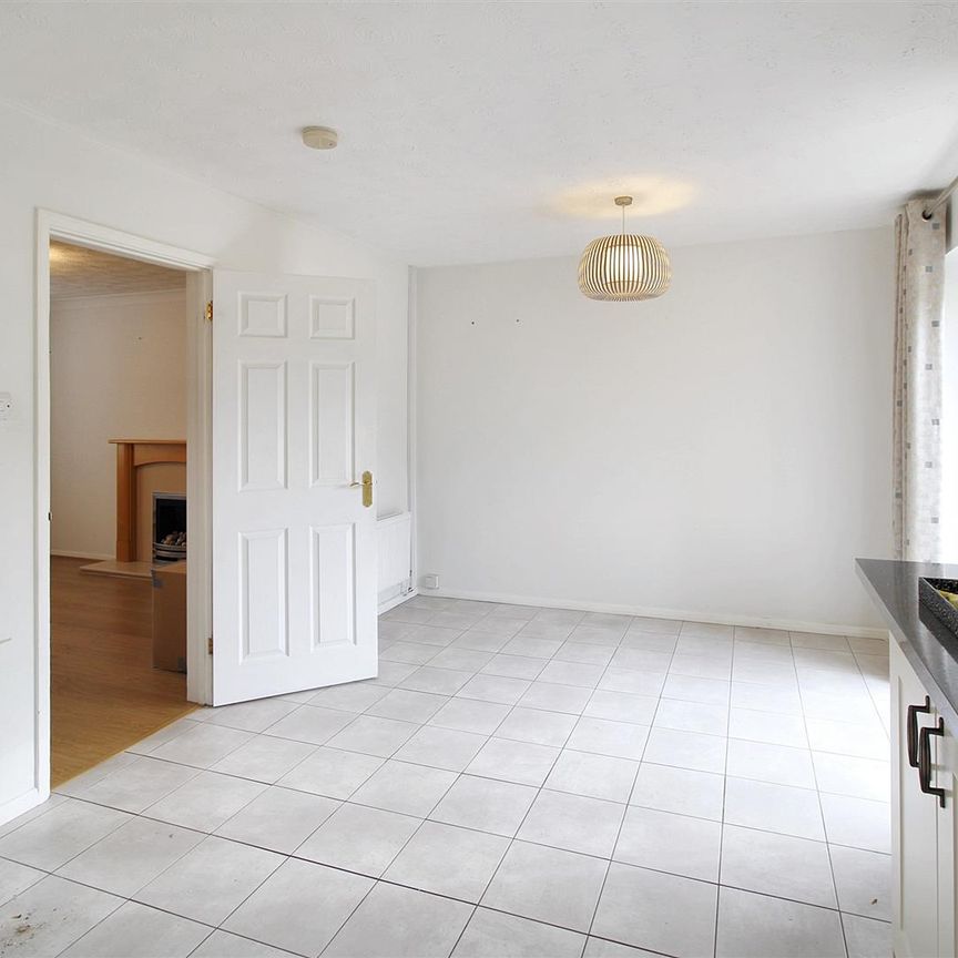 Saturn Close, Abbeymead, Gloucester - Photo 1