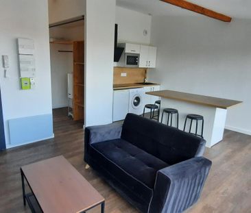 Location Appartement 2 pièces 49m² PAMIERS 09100 - Photo 2