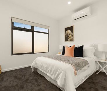 18A Queen Street, Coburg VIC 3058 - Townhouse For Rent | Domain - Photo 3