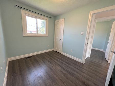 For Lease - 51 HOOD Crescent, Brampton, Ontario - Photo 4