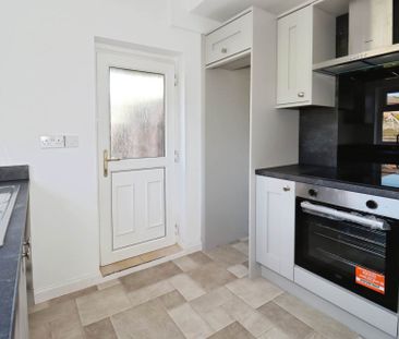Bramley Avenue, Bebington - Photo 2
