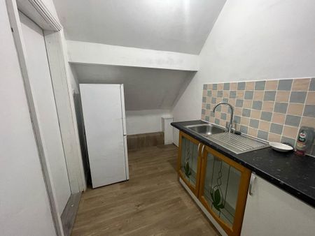 1 bedroom flat to rent - Photo 2