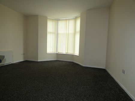 Bond Street Flat 1 - Photo 3