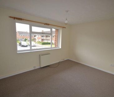 2 bedroom maisonette to rent - Photo 2