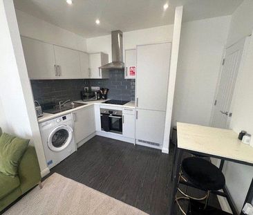 1 bedroom flat to rent - Photo 4