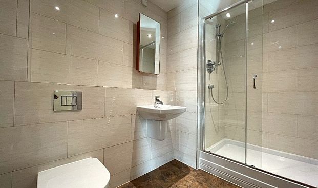 Amazing Four Bedroom Luxury Apartment - Photo 1