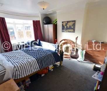 4 Bedroom Semi-Detached House for rent in Becketts Park Drive - Photo 1