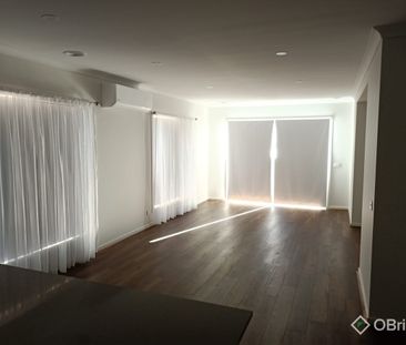 Brand New Family Home in the Heart of Tarneit - Photo 1