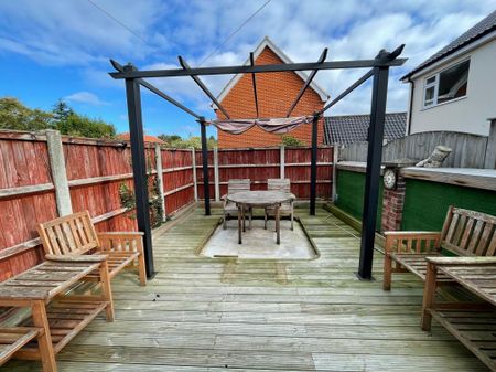 Old Road, Norwich, Acle - Photo 4