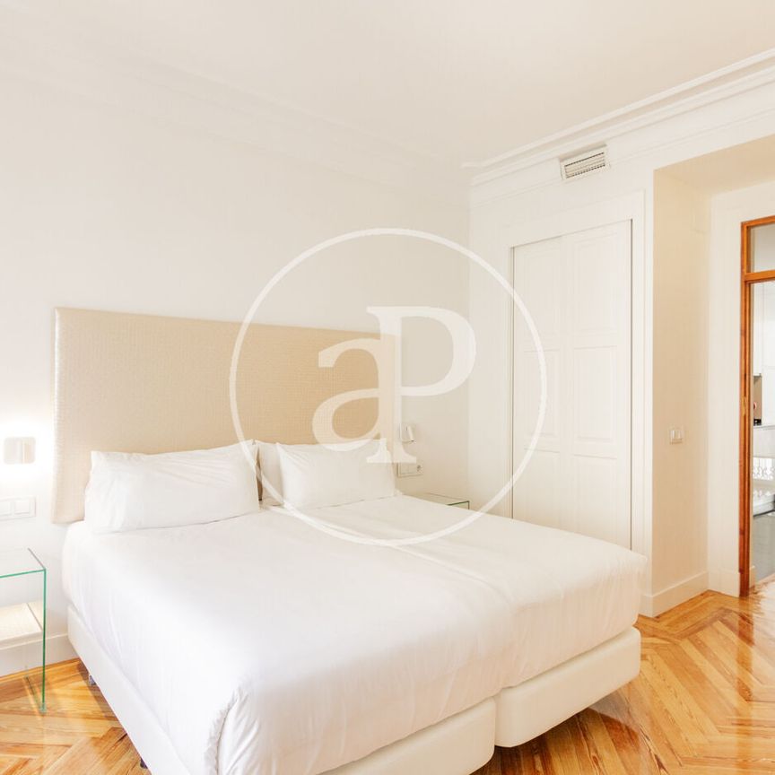 Flat for rent in Sol (Madrid) - Photo 1