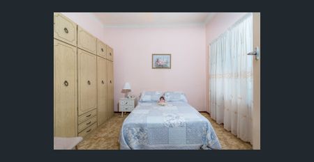 INSPECT: Tuesday 25th November, 2pm to 2:15pm - Photo 2