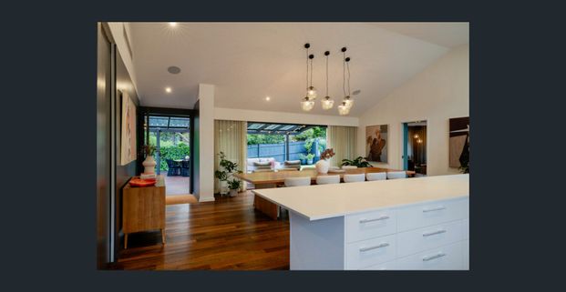 Resort Style Family Haven - 5 Bedrooms Plus Home Office - Photo 1