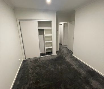 Noble Park - Photo 4