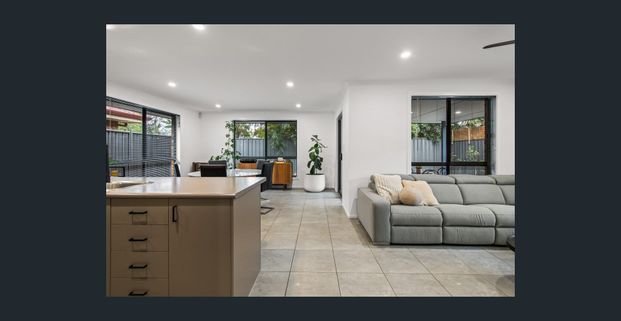 Three Bedroom Family Home In Munno Para West - Photo 1