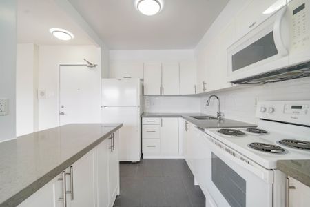 For Lease - 666 Spadina Avenue Unit# 2411, Toronto, Ontario - Photo 4