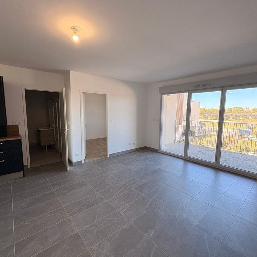 Location Appartement 2 pièces 42m² MONTLOUIS SUR LOIRE 37270 - Photo 1