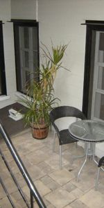 Beau 4 1/2 bien située - Photo 4