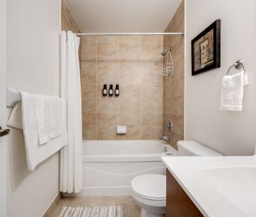 For Lease - 330 Burnhamthorpe Road Unit# 2908, Mississauga, Ontario - Photo 6