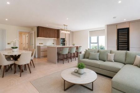 Apt 6, Priory Gate, Priory Park, Holywood, BT18 0LG - Photo 2