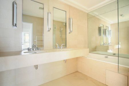 Location appartement, Paris 2ème (75002), 3 pièces, 68.81 m², ref 86471142 - Photo 2