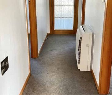 Sunny Home with a Make Over - Photo 3