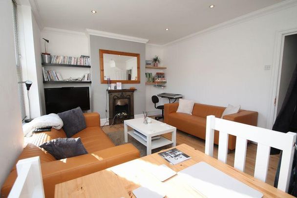 3 bedroom apartment to rent - Photo 1